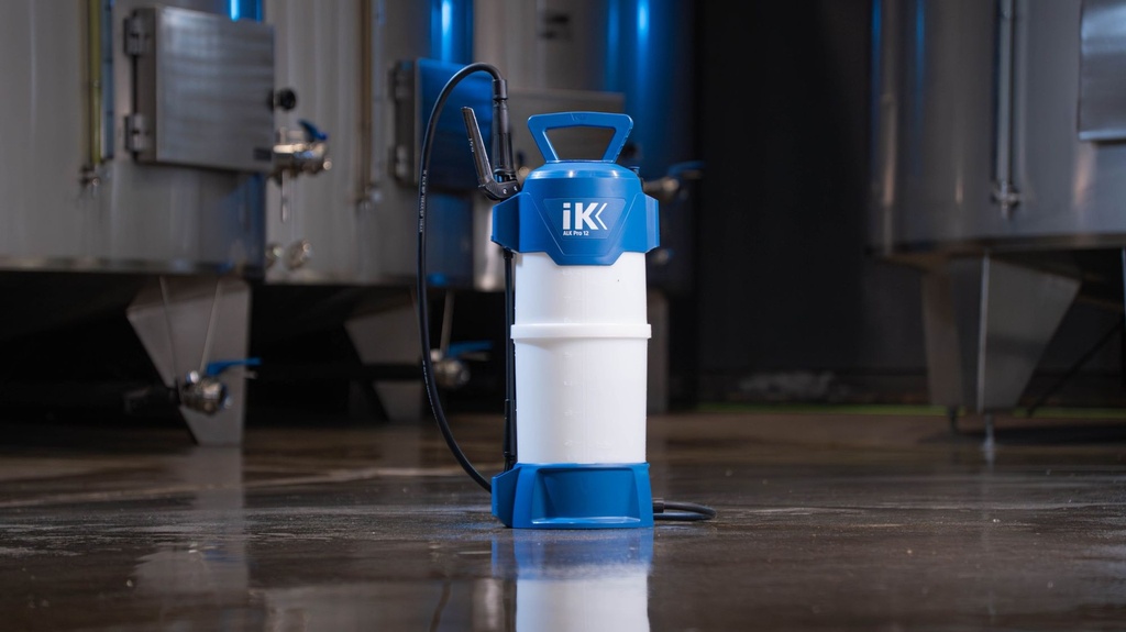 IK Alkaline Pro 12 Sprayer - 1.5 Gallon